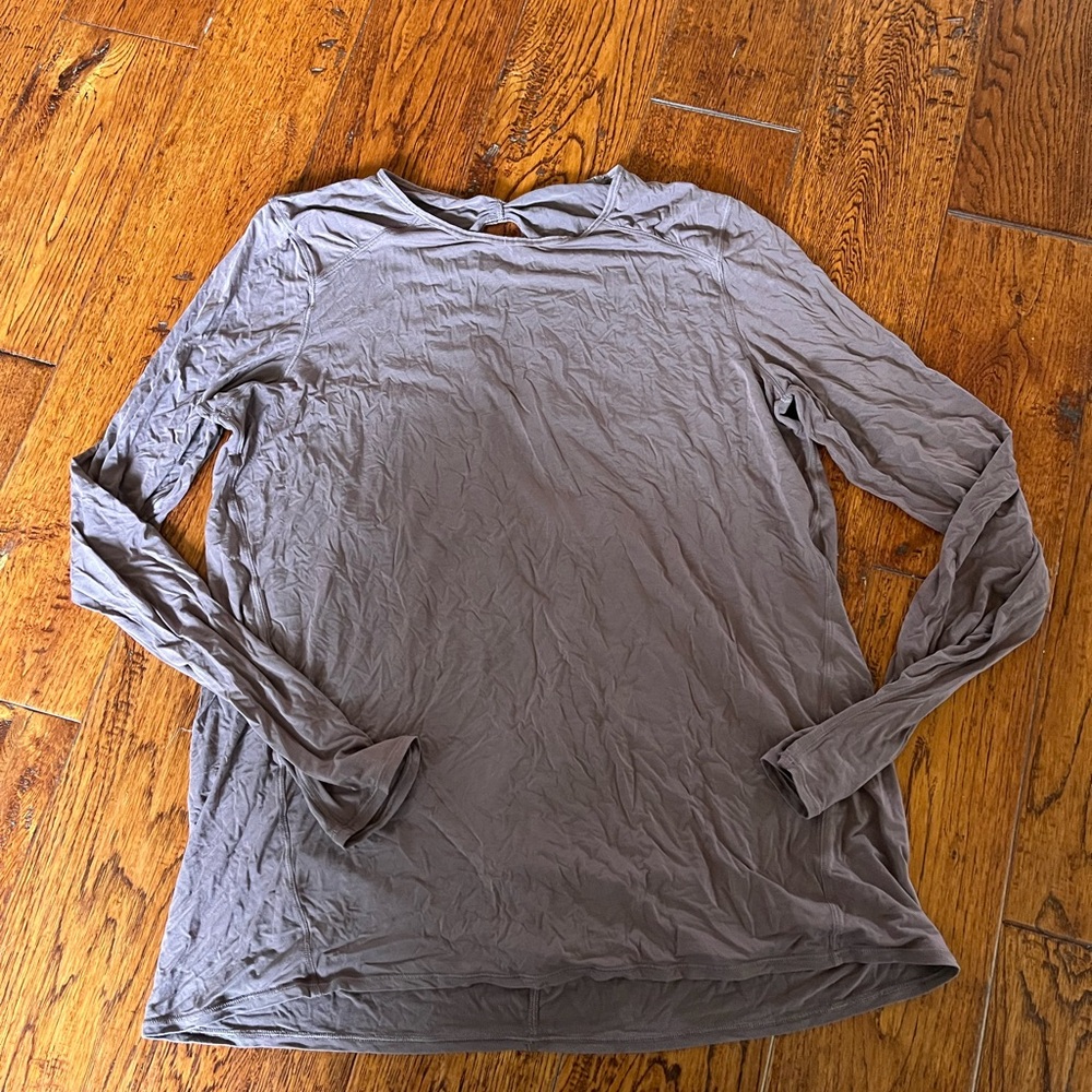 Lululemon Open back long sleeve